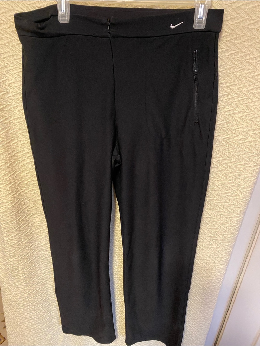 Nike Black Straight-Leg Athletic Pants with Zip Pocket